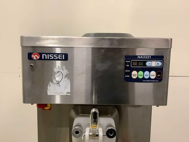 Nissei na3331 softijsmachine - afbeelding 2 van  10