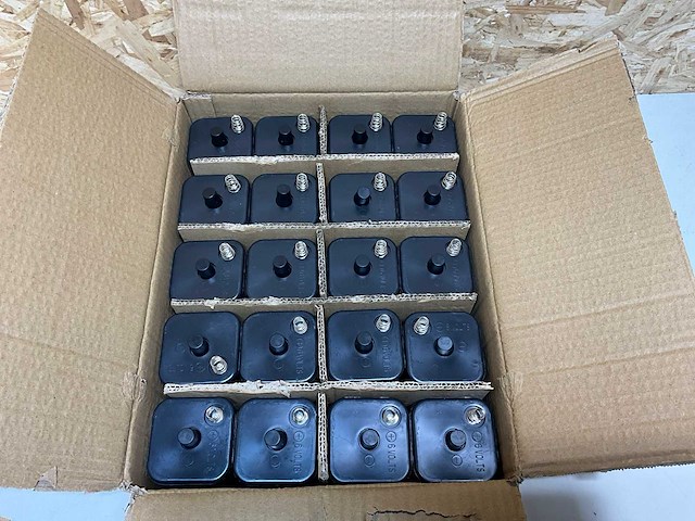 Nissen premium 800 4r25 batterij 7-9000 mah (20x) - afbeelding 3 van  4