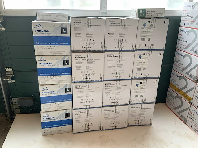 Nitrile onderzoekshandschoenen poedervrij (l) intco/24medical (16x) - afbeelding 1 van  11