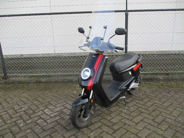 Niu - e-bromscooter - mqi+ sport - e-scooter - afbeelding 6 van  13