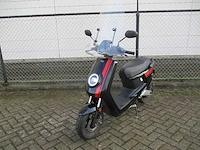 Niu - e-bromscooter - mqi+ sport - e-scooter - afbeelding 6 van  13