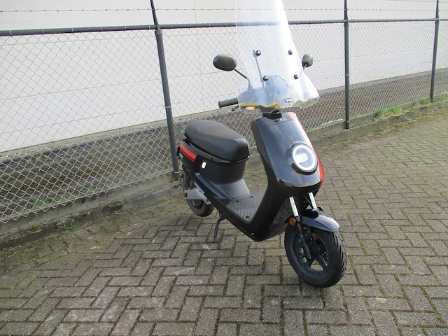 Niu - e-bromscooter - mqi+ sport - e-scooter - afbeelding 9 van  13