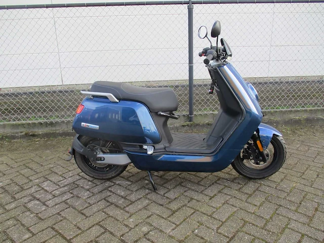 Niu - e-bromscooter - n1s sport - e-scooter - afbeelding 10 van  13