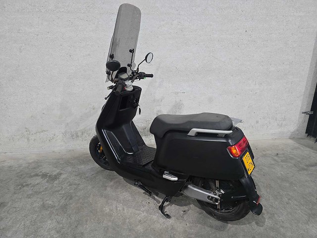 Niu - elektrische bromscooter - n1s - 45km uitvoering dtb07n - afbeelding 5 van  9