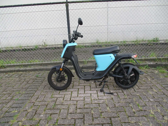 Niu - elektrische snorscooter - xpro u - e-scooter - afbeelding 1 van  11