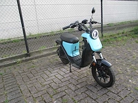 Niu - elektrische snorscooter - xpro u - e-scooter - afbeelding 7 van  11