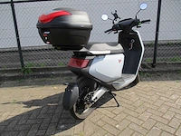 Niu - mqi gt - elektrische bromscooter - e-scooter - afbeelding 4 van  18