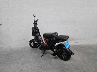 Niu - snorscooter - uqi - elektrische scooter 25km uitvoering - afbeelding 6 van  7