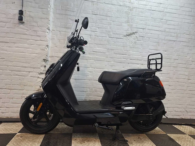 Niu n1s 25 km elektrische snorscooter - afbeelding 1 van  8