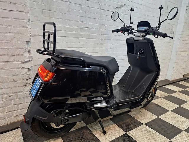Niu n1s 25 km elektrische snorscooter - afbeelding 5 van  8