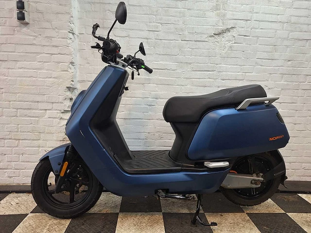 Niu n1s 45 km elektrische bromscooter - afbeelding 1 van  9