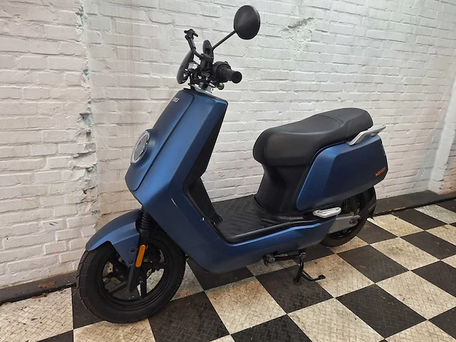Niu n1s 45 km elektrische bromscooter - afbeelding 2 van  9
