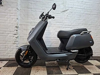 Niu n1s sport 45 km elektrische bromscooter - afbeelding 1 van  7