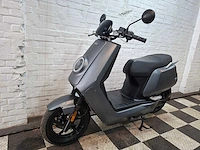 Niu n1s sport 45 km elektrische bromscooter - afbeelding 2 van  7