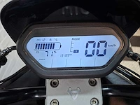 Niu n1s sport 45 km elektrische bromscooter - afbeelding 4 van  7