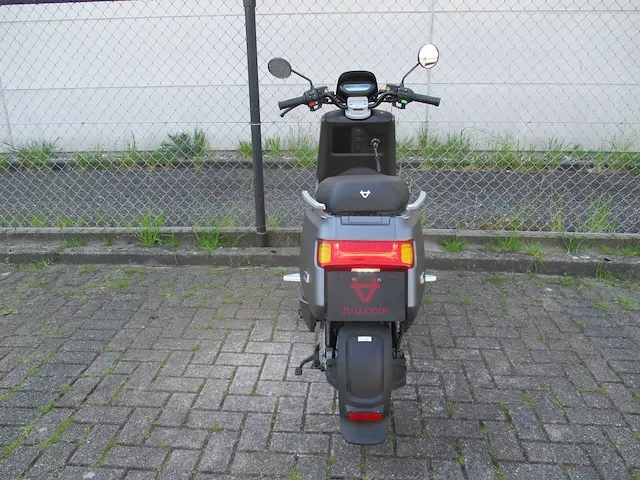 Niu nqi - sport - electrische bromscooter - e-scooter - afbeelding 13 van  14