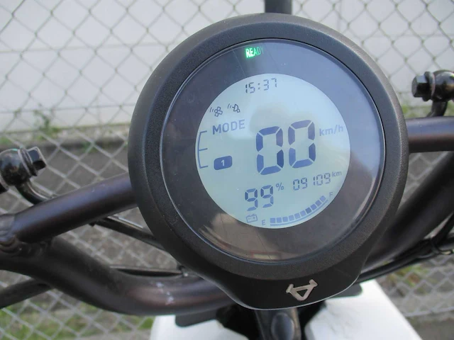 Niu u pro - snorscooter - m1 sport - e-scooter - afbeelding 12 van  12