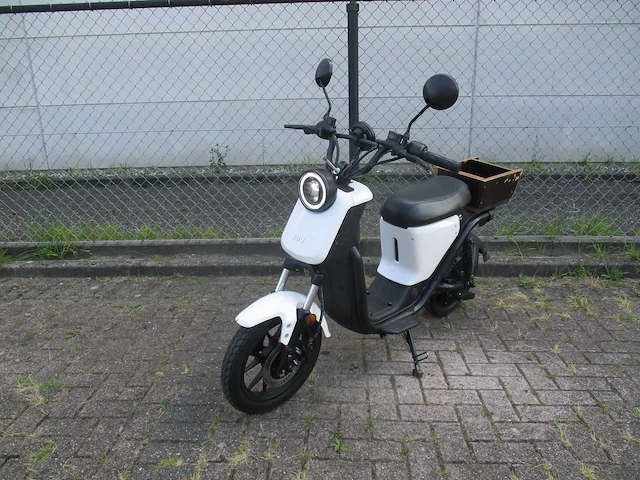 Niu u pro - snorscooter - m1 sport - e-scooter - afbeelding 2 van  12