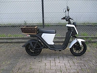 Niu u pro - snorscooter - m1 sport - e-scooter - afbeelding 6 van  12