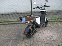 Niu u pro - snorscooter - m1 sport - e-scooter - afbeelding 7 van  12
