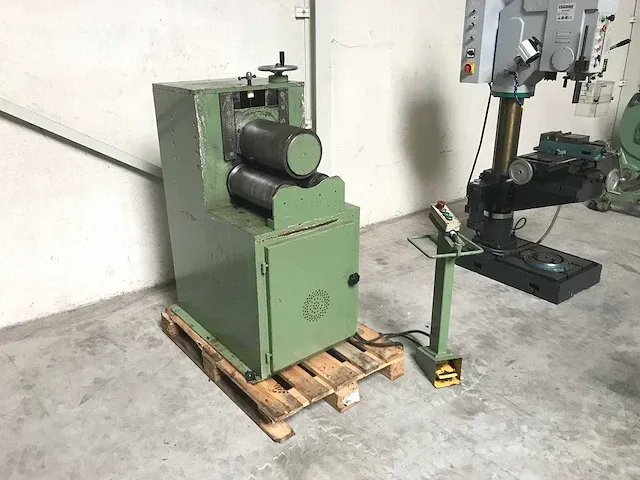 Nn - 350 x 8 - rolbuigmachines - afbeelding 1 van  6