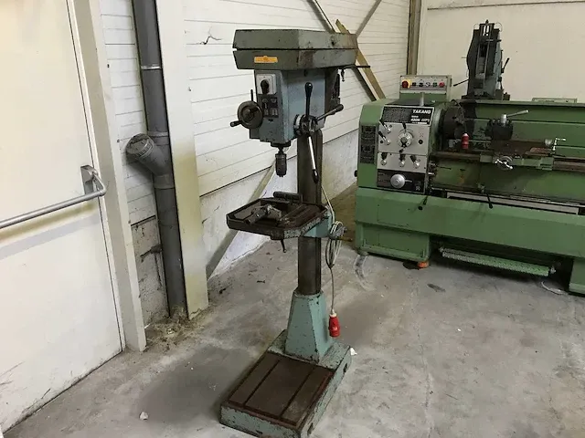 Nn - 40 - pillar drills - afbeelding 2 van  6