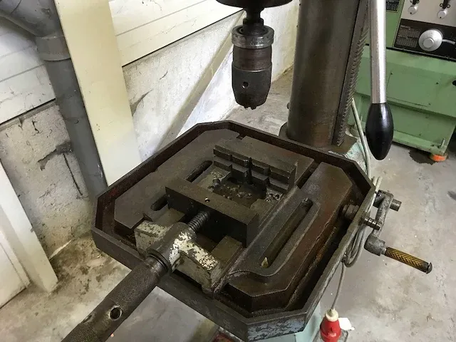 Nn - 40 - pillar drills - afbeelding 4 van  6
