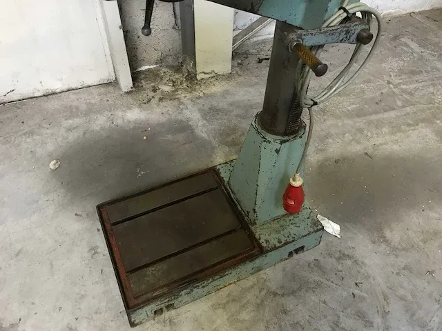 Nn - 40 - pillar drills - afbeelding 6 van  6