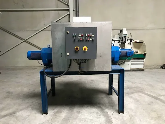 Nn - 500 - 2x 5.5kw - shredders - afbeelding 1 van  7