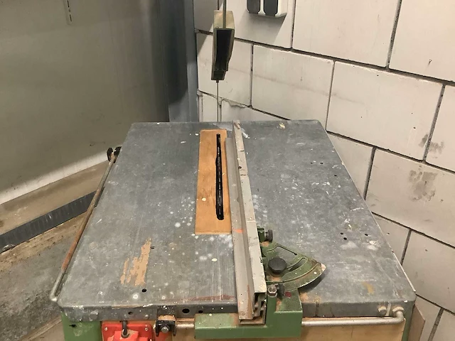 Nn - tafelcirkelzaagmachine - afbeelding 2 van  3