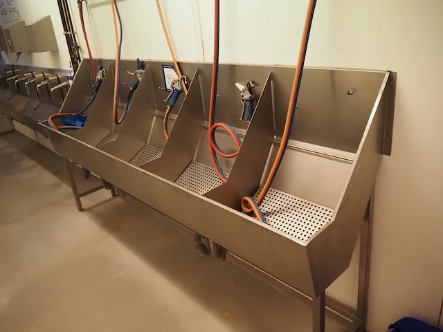 Nn apron washing station - afbeelding 2 van  8