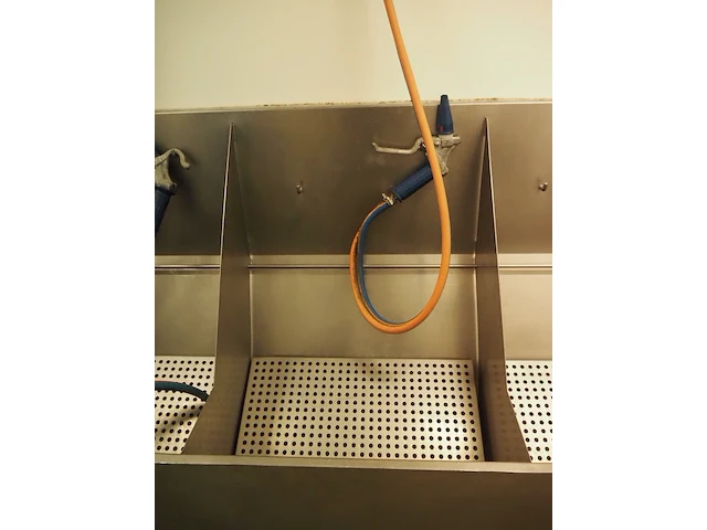 Nn apron washing station - afbeelding 4 van  8