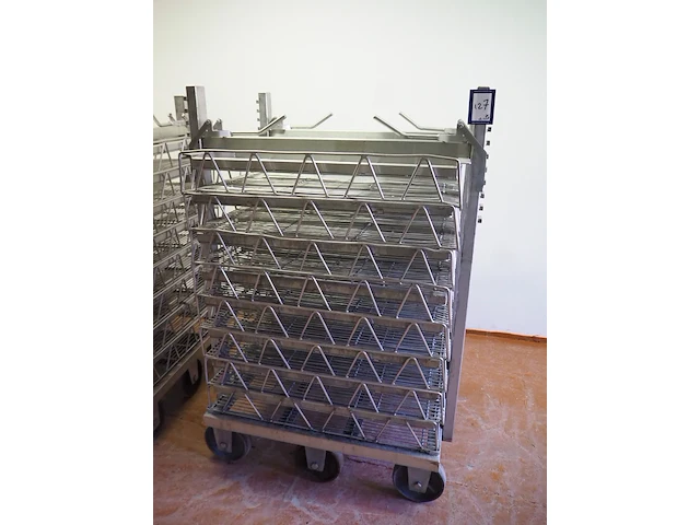 Nn autoclave trolleys - afbeelding 10 van  13