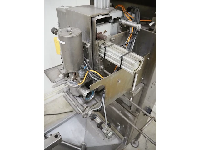 Nn bag-filling machine - afbeelding 8 van  11