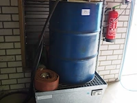 Nn barrel with pump - afbeelding 1 van  4