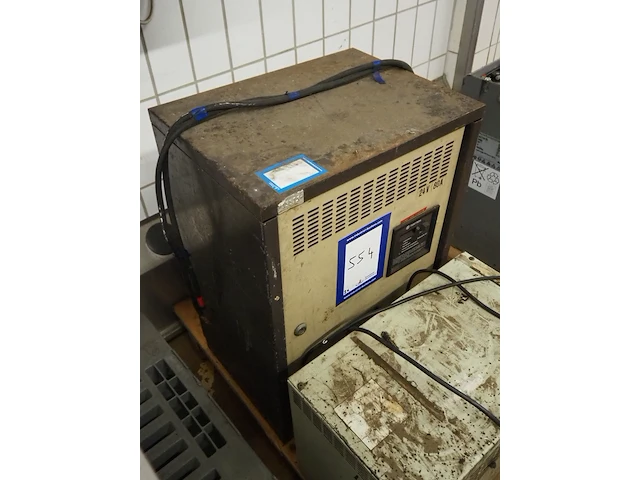 Nn battery charger - afbeelding 5 van  5
