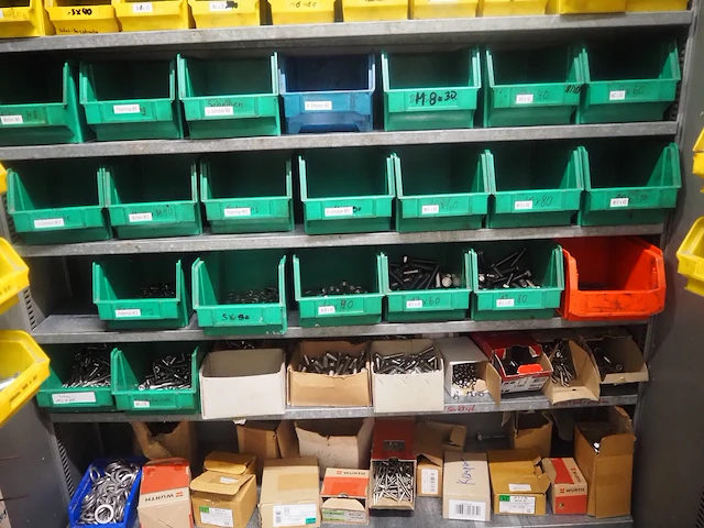 Nn bolts and nuts - afbeelding 3 van  15