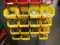 Nn bolts and nuts - afbeelding 14 van  15