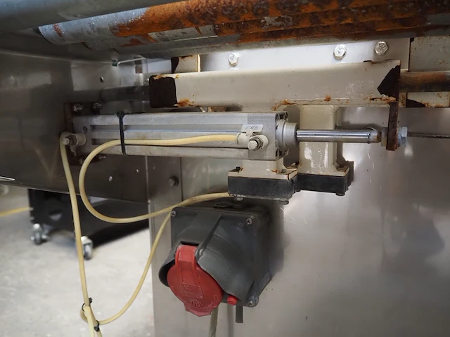Nn box closing machine - afbeelding 5 van  13