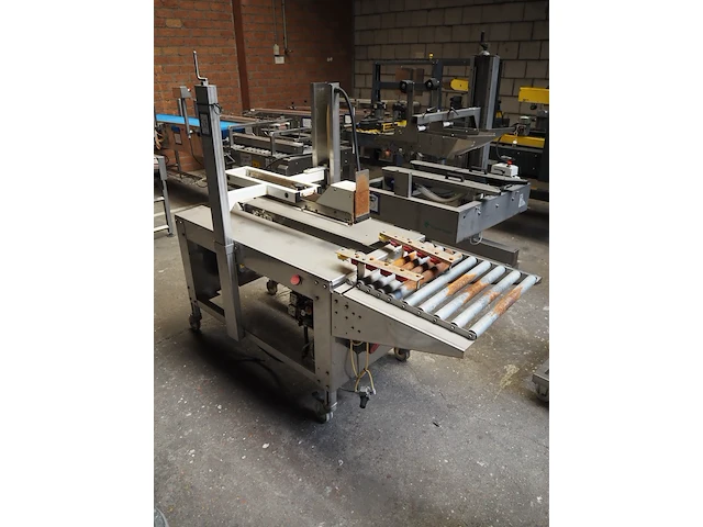 Nn box closing machine - afbeelding 6 van  13