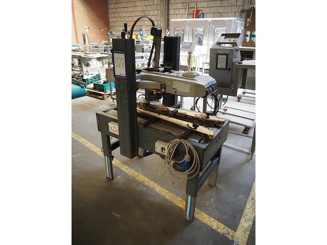Nn box closing machine - afbeelding 1 van  10