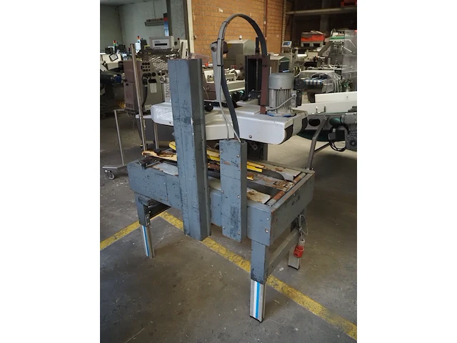 Nn box closing machine - afbeelding 4 van  10
