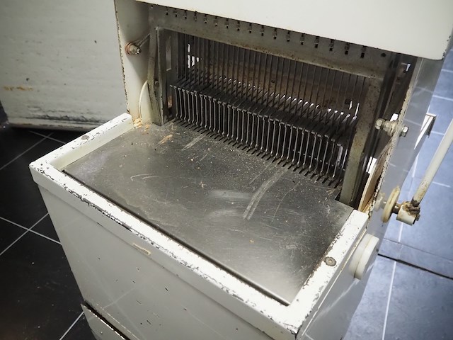 Nn bread slicer - afbeelding 10 van  11