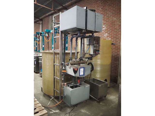 Nn brine tanks - afbeelding 1 van  13