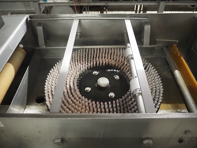 Nn brushing machine - afbeelding 8 van  12