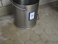 Nn bucket - afbeelding 1 van  2