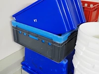 Nn buckets and crates - afbeelding 5 van  6