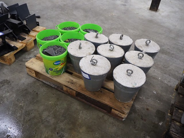 Nn buckets - afbeelding 1 van  3