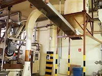 Nn bunker with elevating channel
