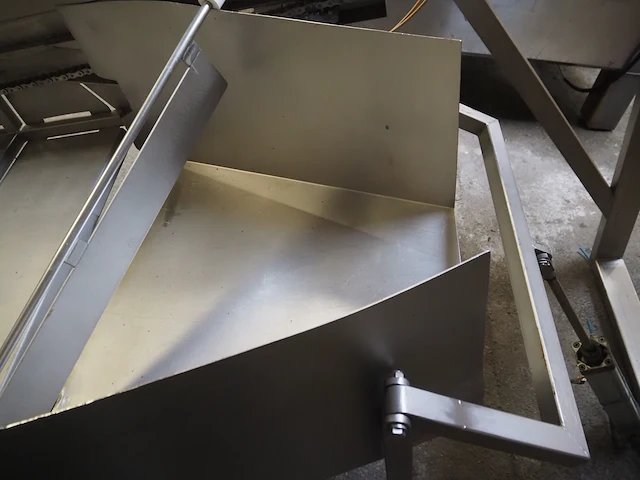 Nn cage for tilting device - afbeelding 8 van  10